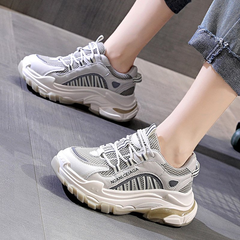 Women's 2021 autumn and winter new breathable thick-soled feet small low-cut female students sports casual shoes female trend